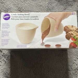 Two convenient bowls for melting, pouring or dipping, candy, melting balls